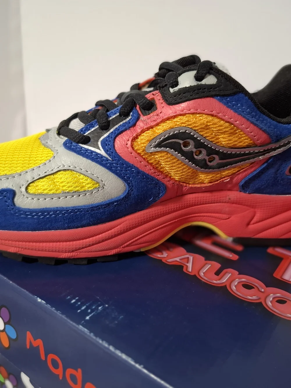 Saucony Kids Yellow, Blue & Pink Multicolor Sneakers